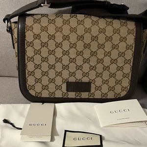 Authentic Gucci shoulder bag/ crossbody